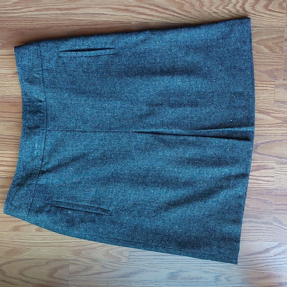 Loft Skirt Tweed w/Front Kickpleat & Pockets
